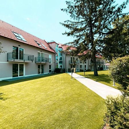 Appartement Fresh Green Wellness Apartman By Bltn Siófok Extérieur photo